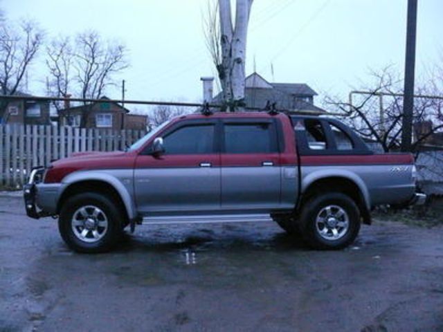 2003 Mitsubishi L200