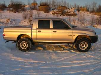 2004 Mitsubishi L200 Pictures