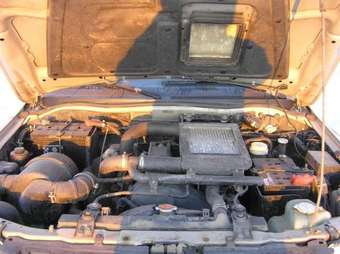 2004 Mitsubishi L200 Images