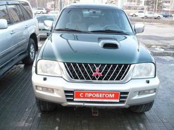 2004 Mitsubishi L200 Pictures