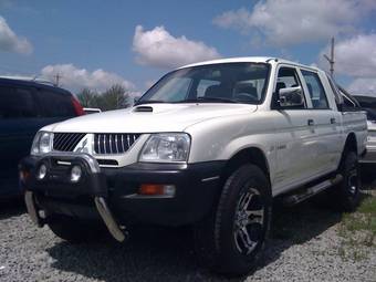 2004 Mitsubishi L200 Pictures