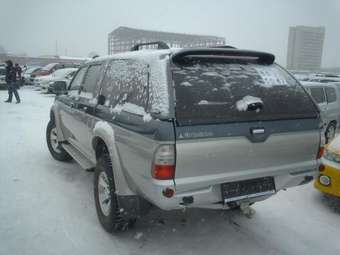 2005 Mitsubishi L200 Photos