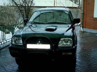 2005 Mitsubishi L200 Pictures