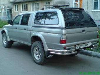 2006 Mitsubishi L200 Photos