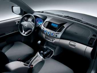 2007 Mitsubishi L200 Pictures