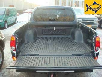 2007 Mitsubishi L200 Photos
