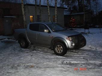 2007 Mitsubishi L200 Photos