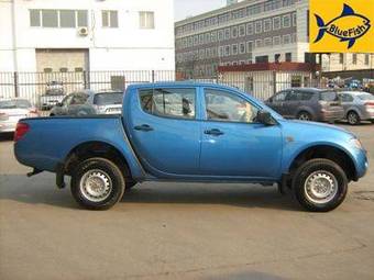 2007 Mitsubishi L200 Photos