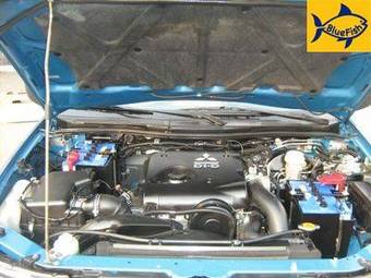 2007 Mitsubishi L200 Photos
