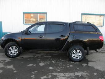 2007 Mitsubishi L200 Photos
