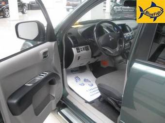 2007 Mitsubishi L200 Photos