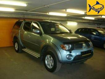 2007 Mitsubishi L200 Photos