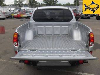 2007 Mitsubishi L200 Photos