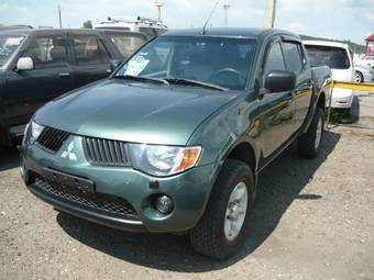 2007 Mitsubishi L200 Photos