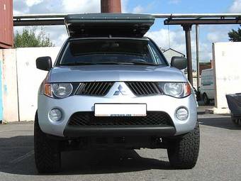 2007 Mitsubishi L200 Pictures