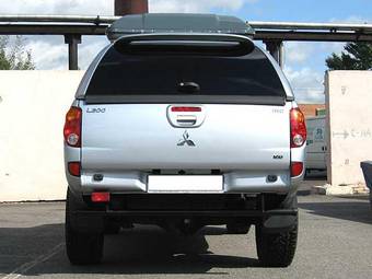 2007 Mitsubishi L200 Photos