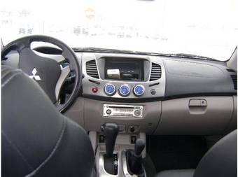 2008 Mitsubishi L200 Pictures