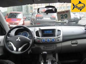 2008 Mitsubishi L200 Pics