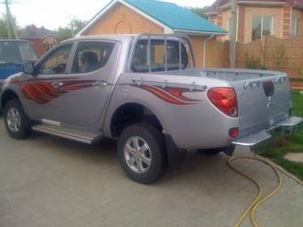 2008 Mitsubishi L200 Pictures