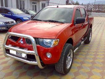 2008 Mitsubishi L200 Photos