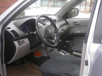 2008 Mitsubishi L200 Photos