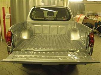 2008 Mitsubishi L200 Photos