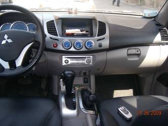 2008 Mitsubishi L200 Pictures