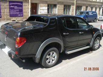 2008 Mitsubishi L200 Photos