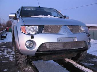 2008 Mitsubishi L200 Pictures