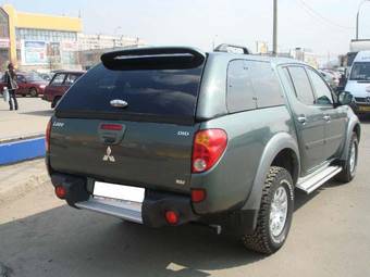 2008 Mitsubishi L200 Photos
