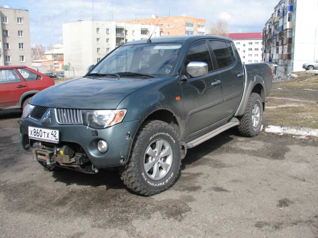 Купить л200 2008. Митсубиси l200 2008. Мицубиси л200 2008. Mitsubishi l200 2022. Митсубиси л200 2008 года.