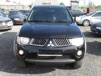2008 Mitsubishi L200 Photos
