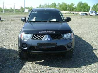 2008 Mitsubishi L200 Photos