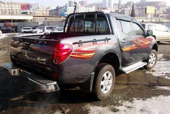 2009 Mitsubishi L200 Wallpapers