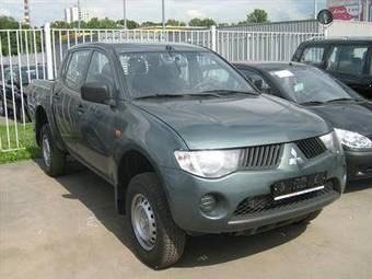 2009 Mitsubishi L200 Pictures