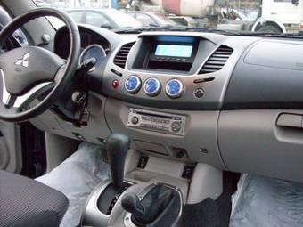 2009 Mitsubishi L200 Pictures