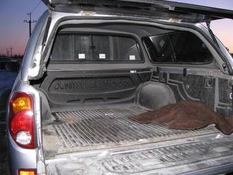 2009 Mitsubishi L200 Photos