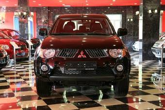 2009 Mitsubishi L200 Pictures