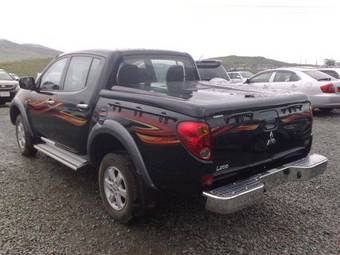 2009 Mitsubishi L200 Photos