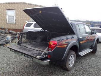 2009 Mitsubishi L200 Pictures