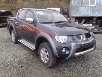 2009 Mitsubishi L200 Pictures