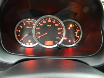 2011 Mitsubishi L200 Pictures