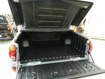 2012 Mitsubishi L200 Photos