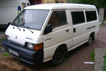 1992 Mitsubishi L300 Photos