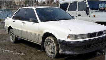 1990 Mitsubishi Lancer