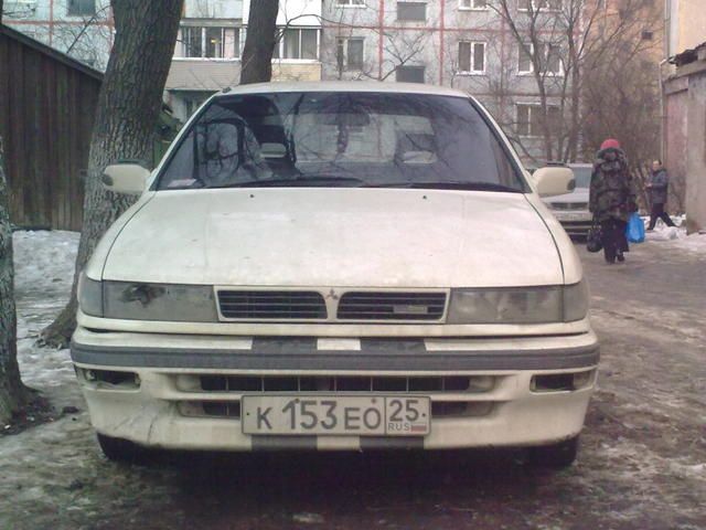 1990 Mitsubishi Lancer