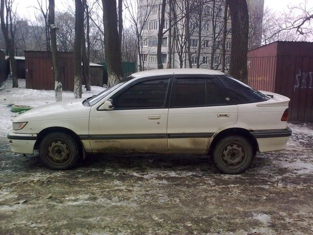 1990 Mitsubishi Lancer