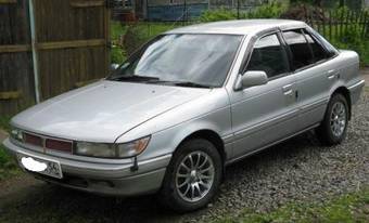 1990 Mitsubishi Lancer Photos