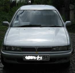 1990 Mitsubishi Lancer Photos