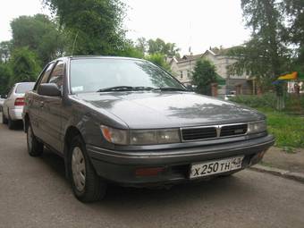 1990 Mitsubishi Lancer Photos